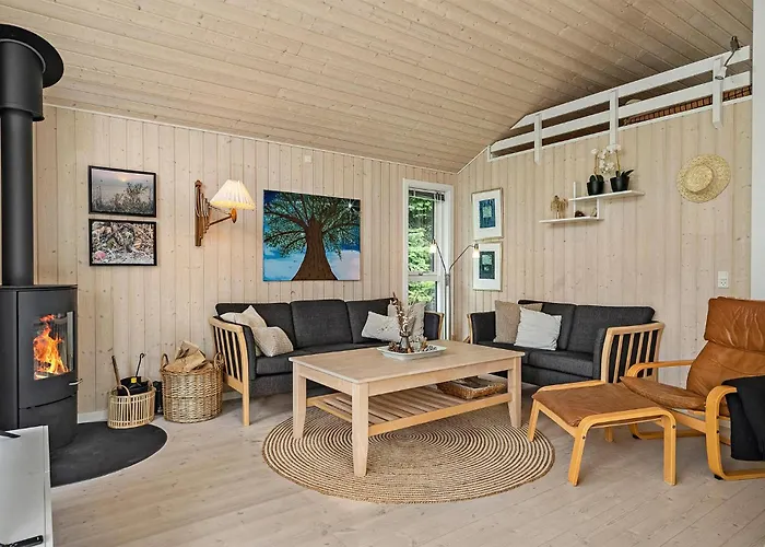 3 Bedroom Stunning In Σπίτι διακοπών Kalundborg